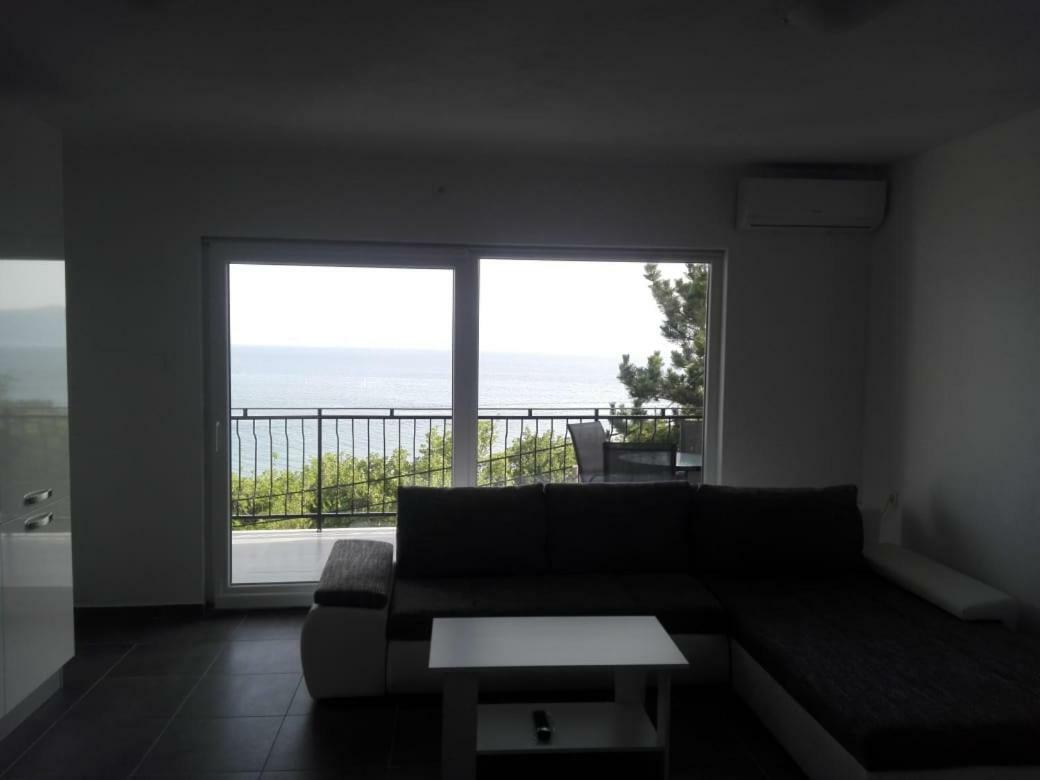 Adria 1 Apartment